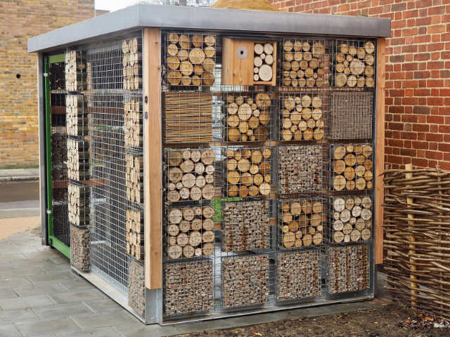 OLYMPUS DIGITAL CAMERA Wildlife habitat panels attached to cycle shelter